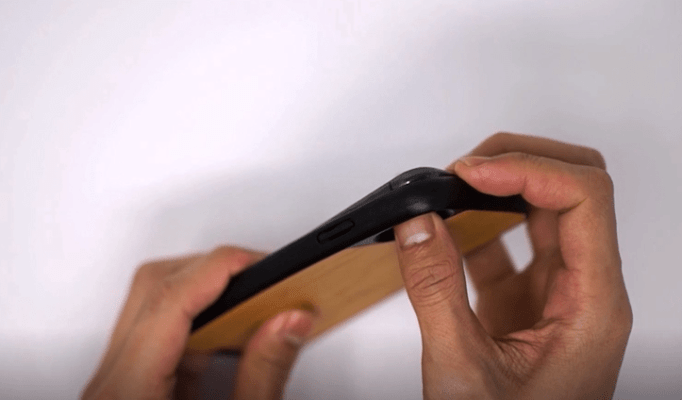 [Mẹo Hay] Cách Tháo Ốp Lưng Nhựa Cứng Iphone Đơn Giản Nhanh Chóng